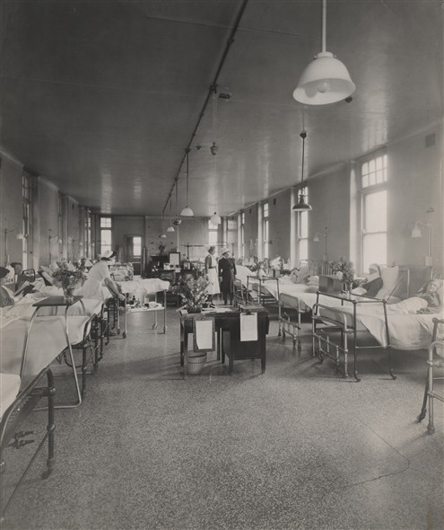 Photo:A nightingale ward at Hackney Hospital, 19XX.