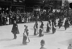 Photo:Thousands of people lined the streets as William Booth's funeral procession made its way to Abney Park cemetery in 1912