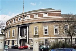 Photo:Municipal building, Stoke Newington Church Street